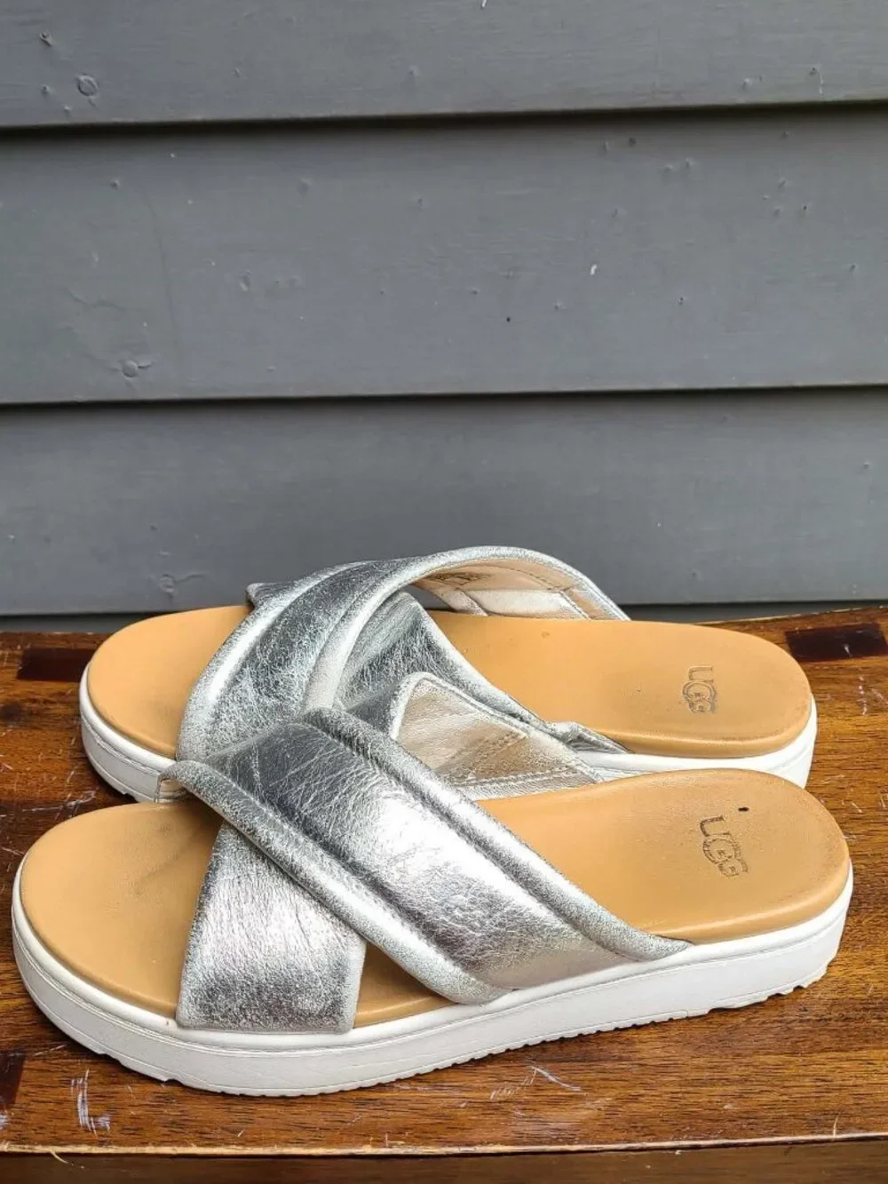 UGG Silver Metallic Zayne Sandals size 8